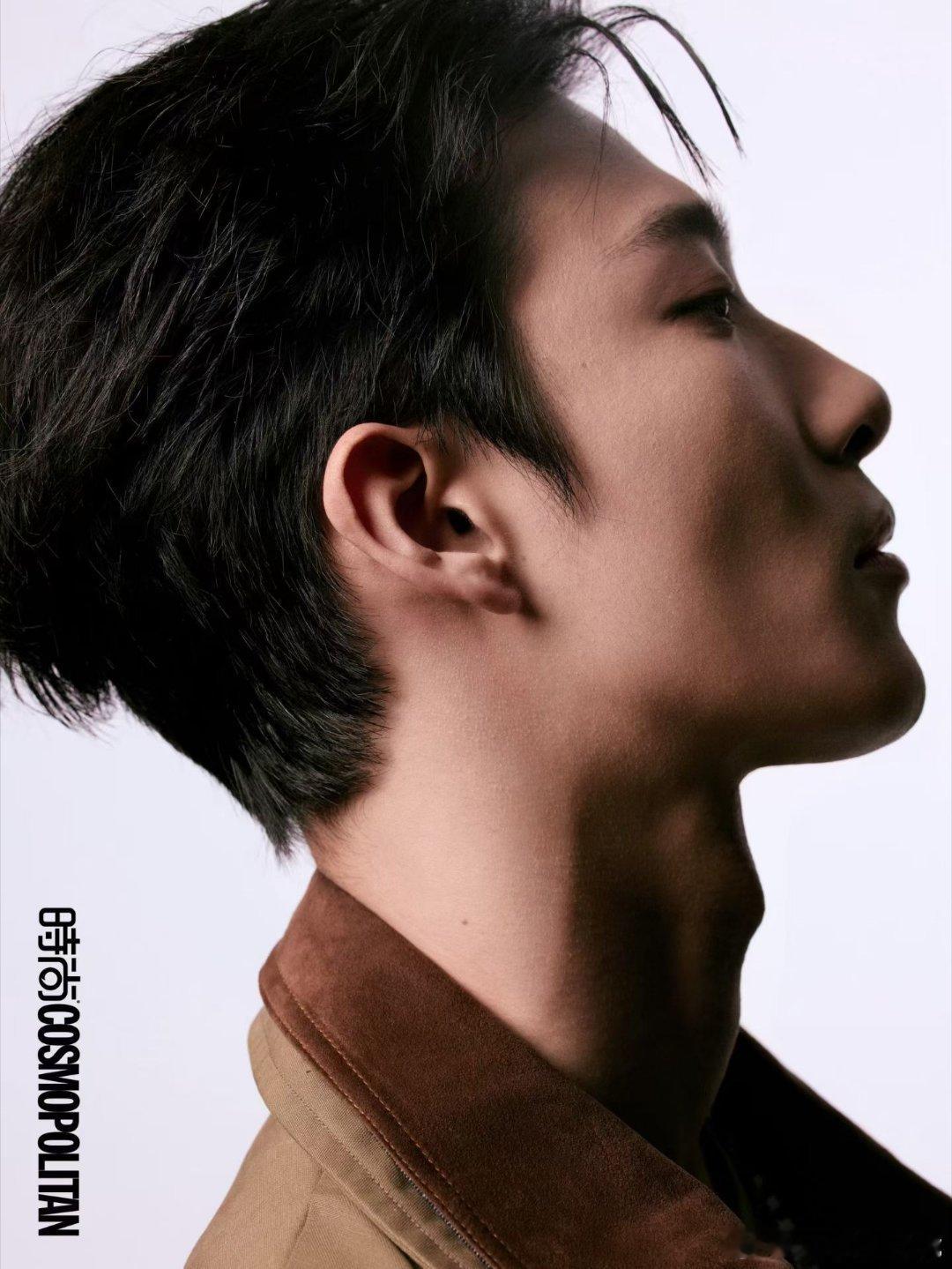 ✨时尚COSMO ✨         双面引力🎬腔调自持 100℃的沸点💕心