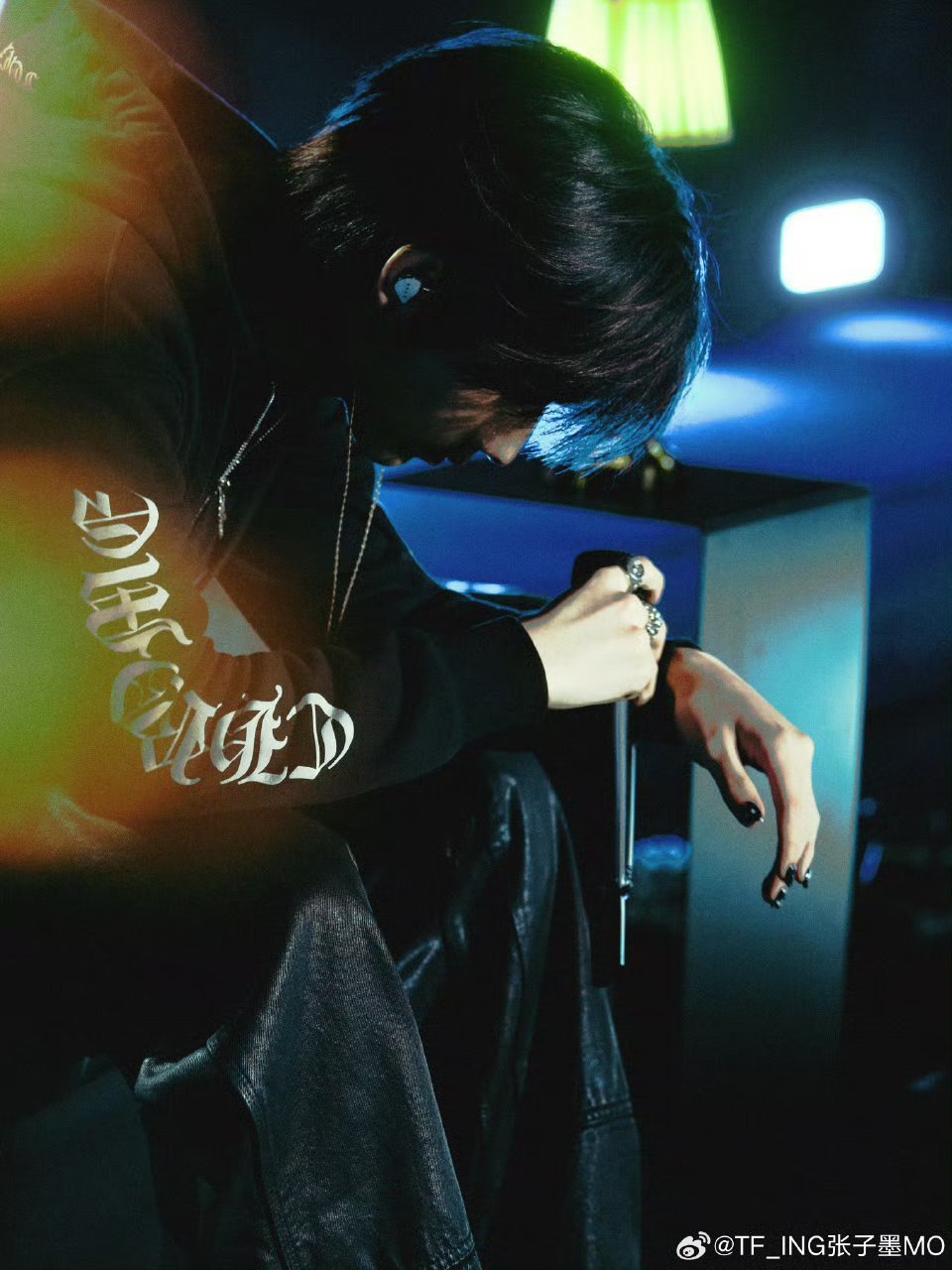 张子墨 今晚见夜色正好，歌声开场，赴一场与你的舞台之约