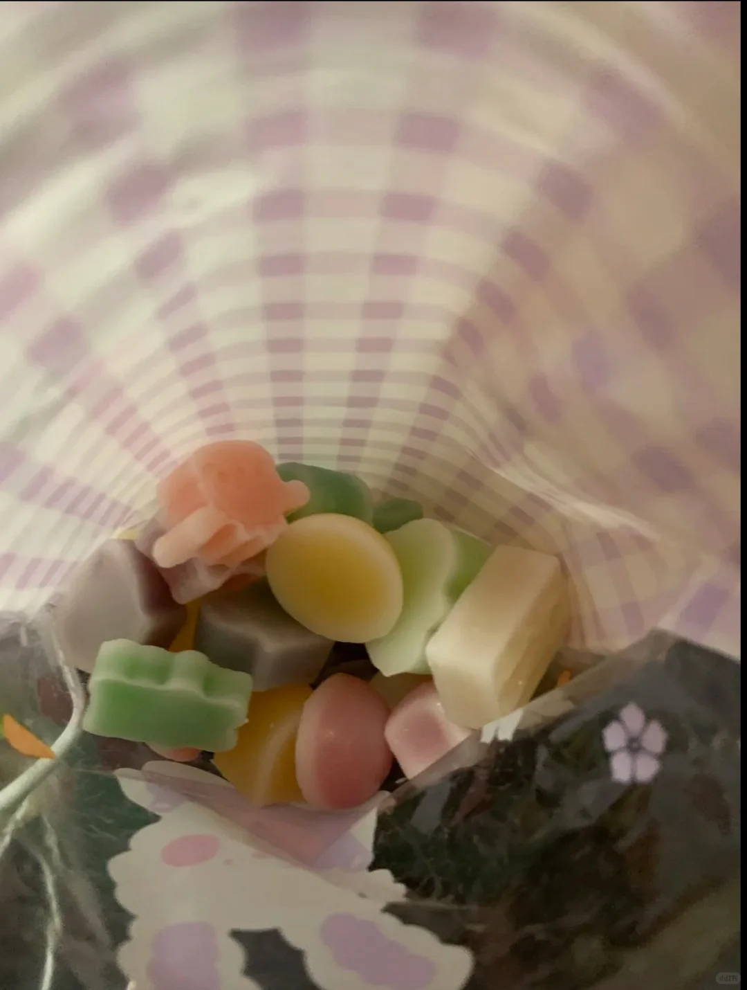 好可爱，我都舍不得吃它😋