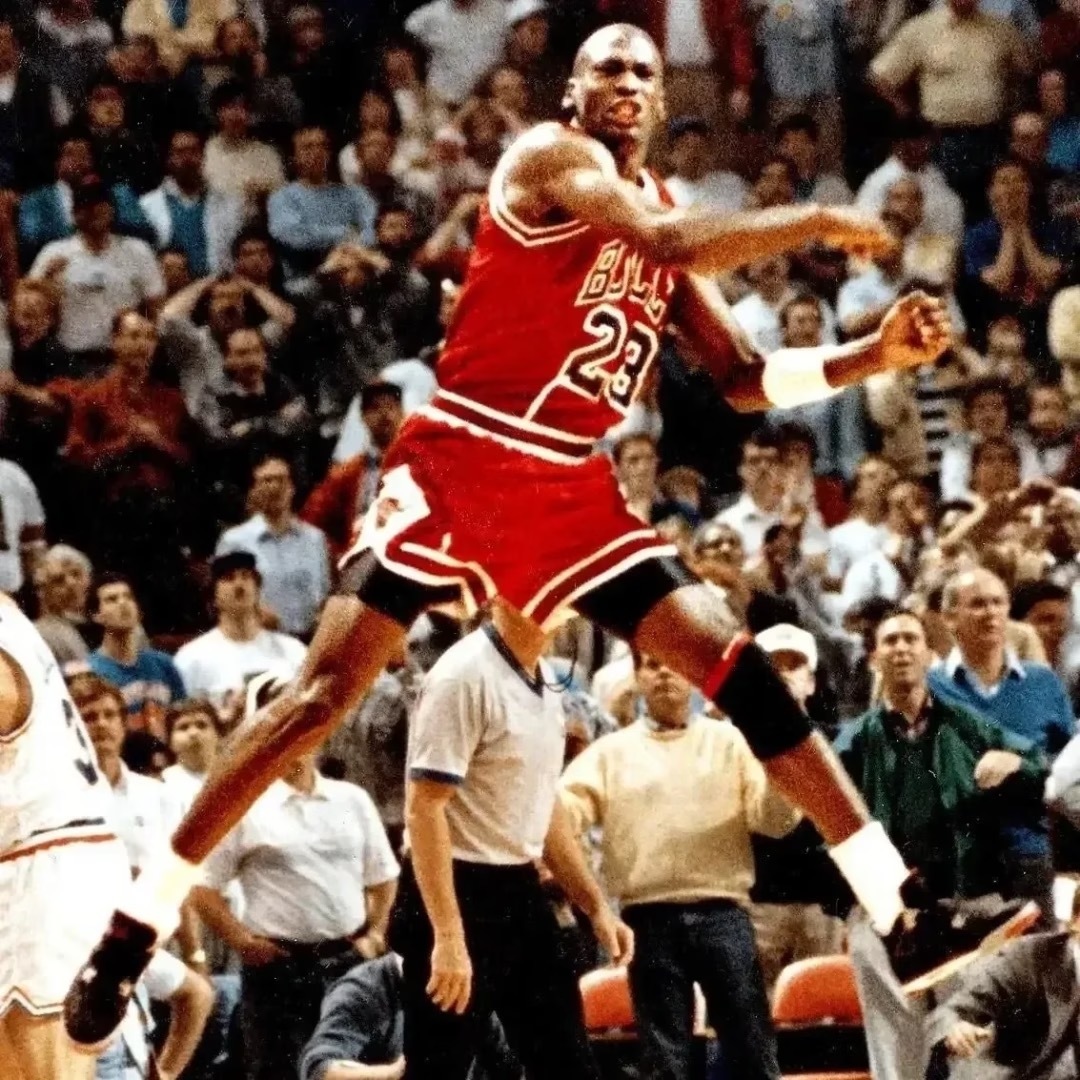 NBA得分王次数：乔丹10次居首1、乔丹：10次2、张伯伦：7次3、杜兰特、乔治