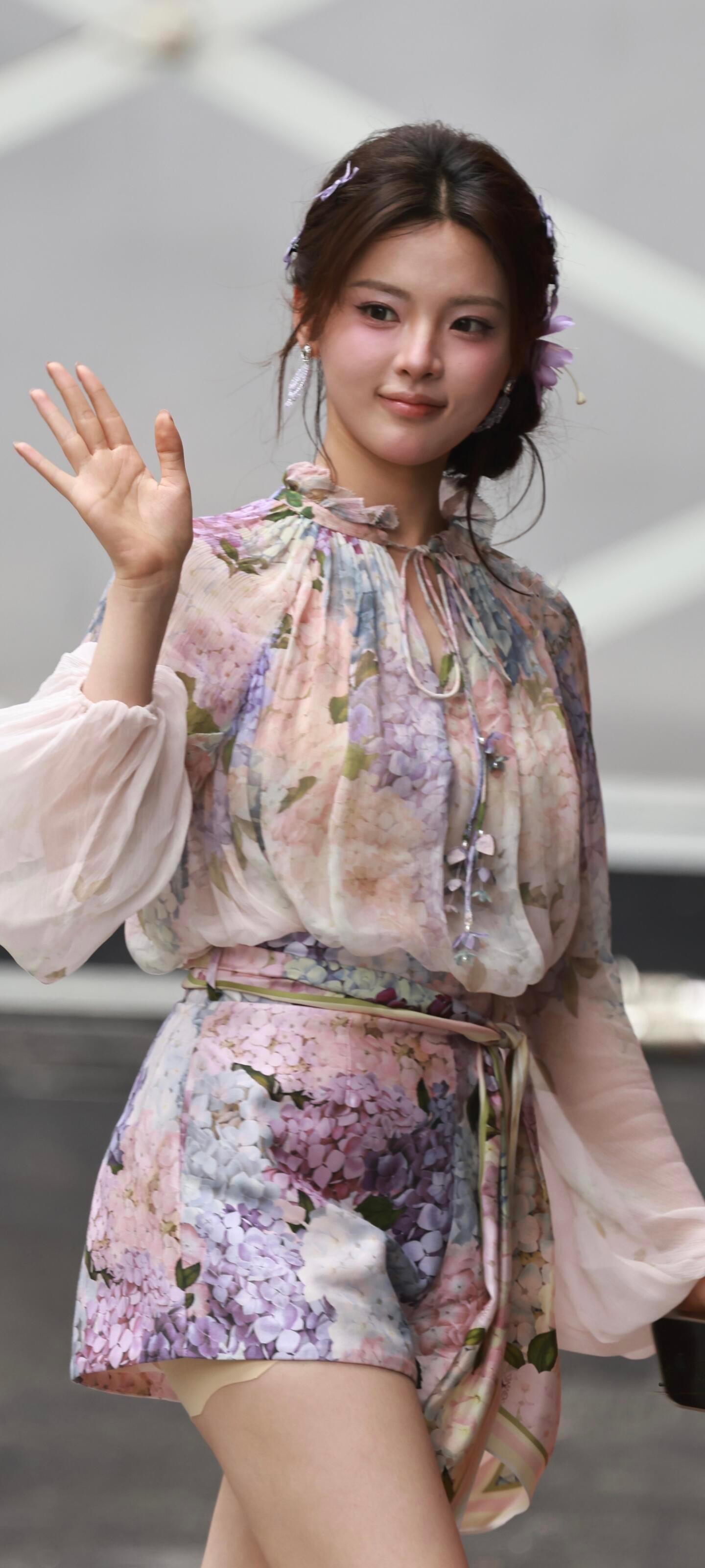 花神下凡生图💐（喜欢生图的意思是指喜欢这样漂亮又真实的图 ​​​