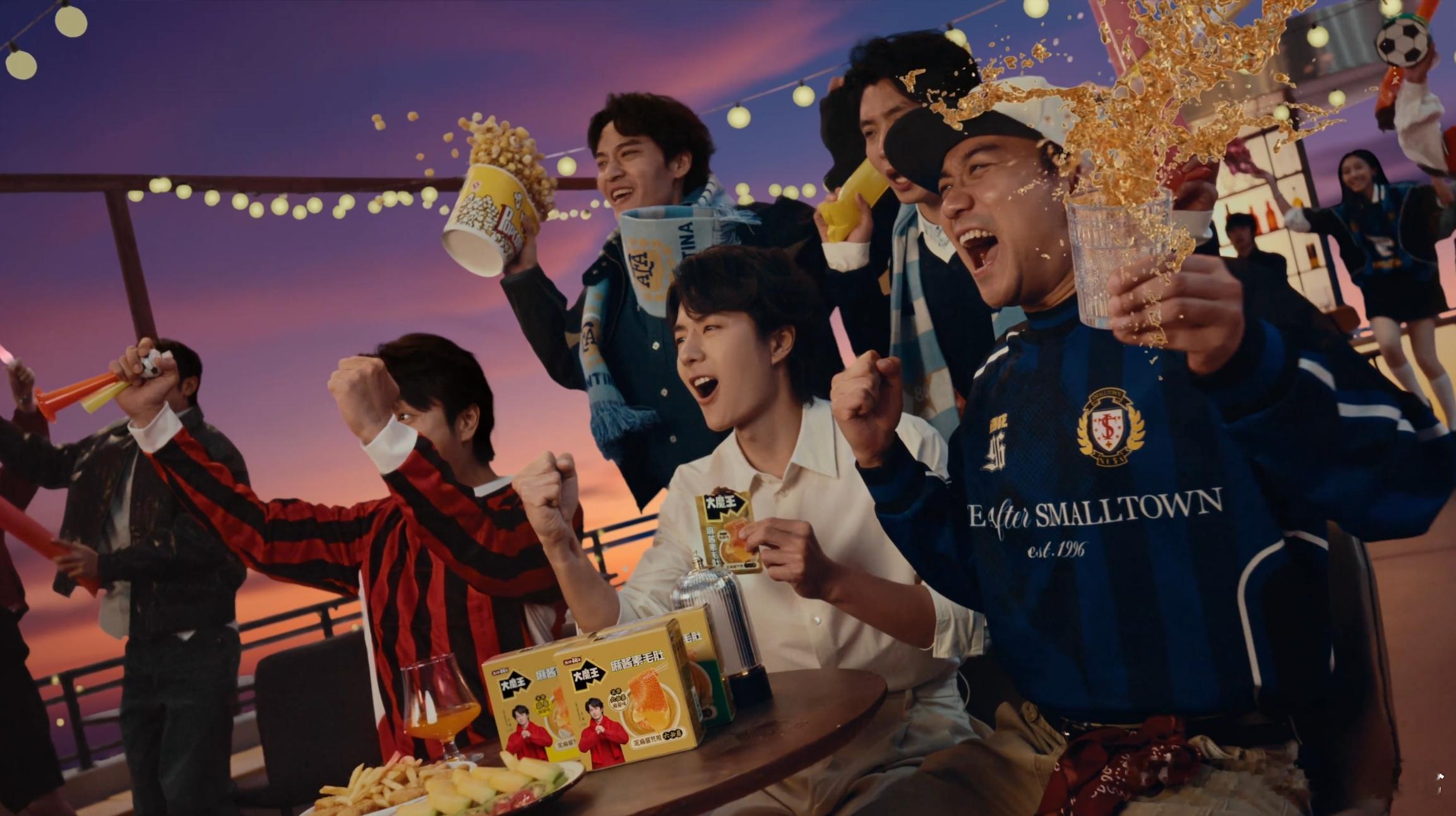 提到国足，很多人的第一反应往往都是消极的。这些年输得太多，被调侃得太多，大伙心里