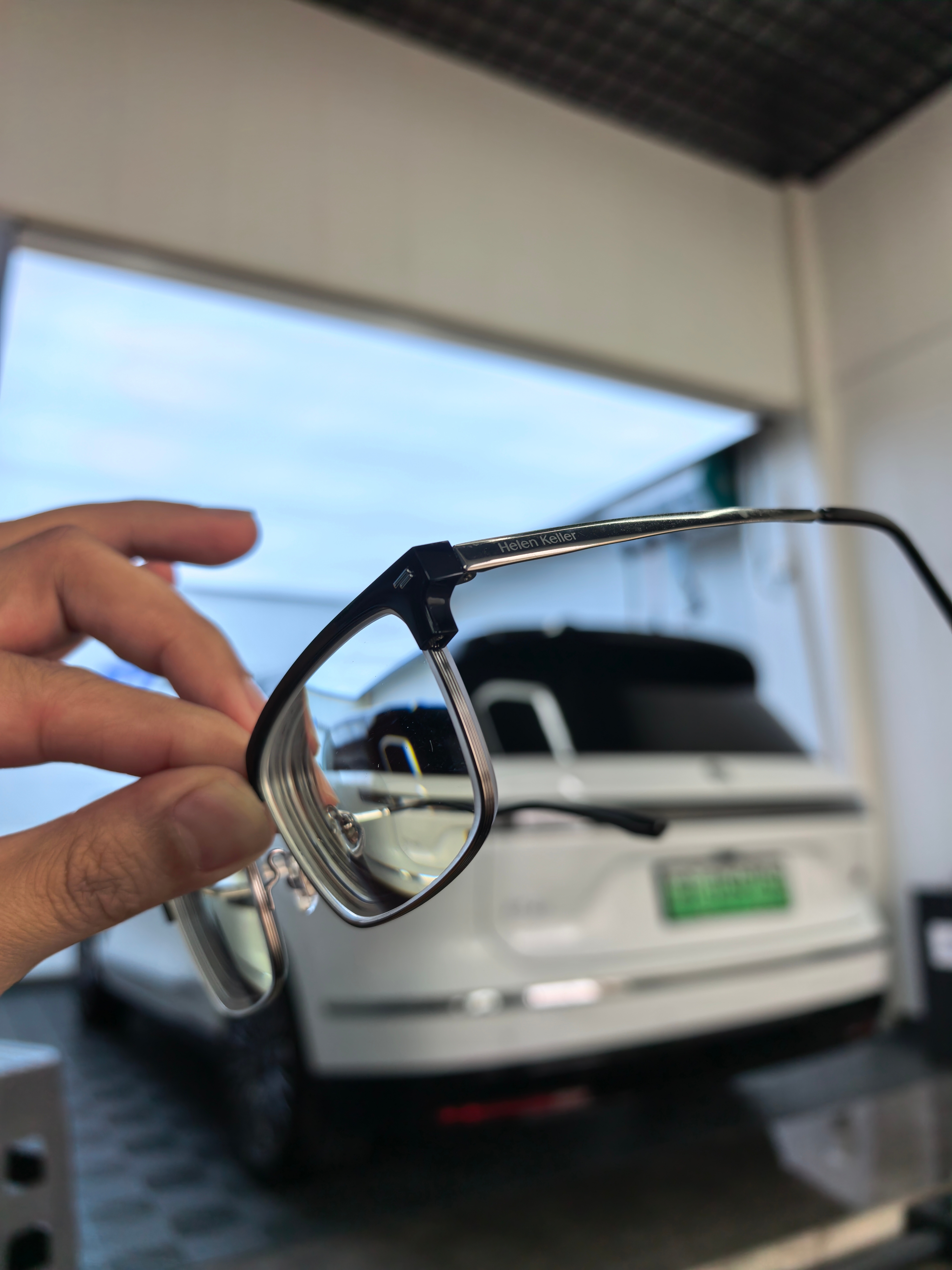 315调查眼镜到底有多暴利很早之前就听说眼镜行业是暴利但实在不敢相信，799的镜