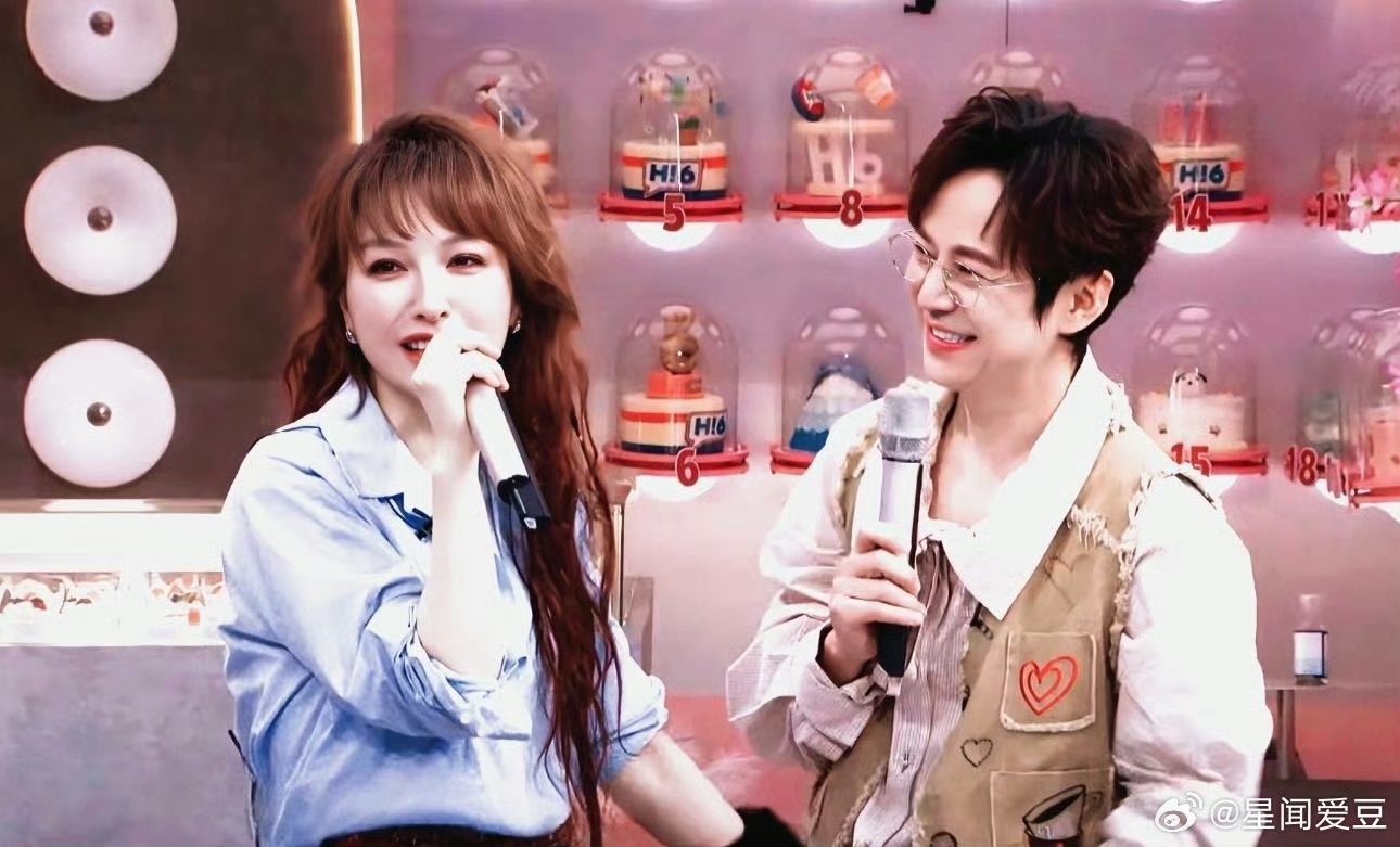 何老师给了吴昕专属的安全感大侦探从紧张到安心，吴昕的《大侦探》初体验因何老师而温