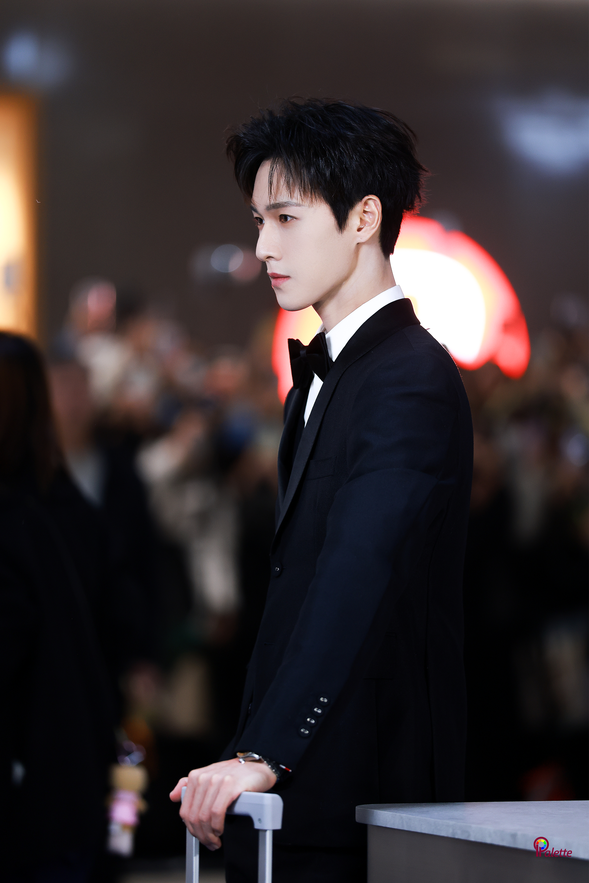 和李昀锐共赴星光至璨处 🌲李昀锐 与你同行。 