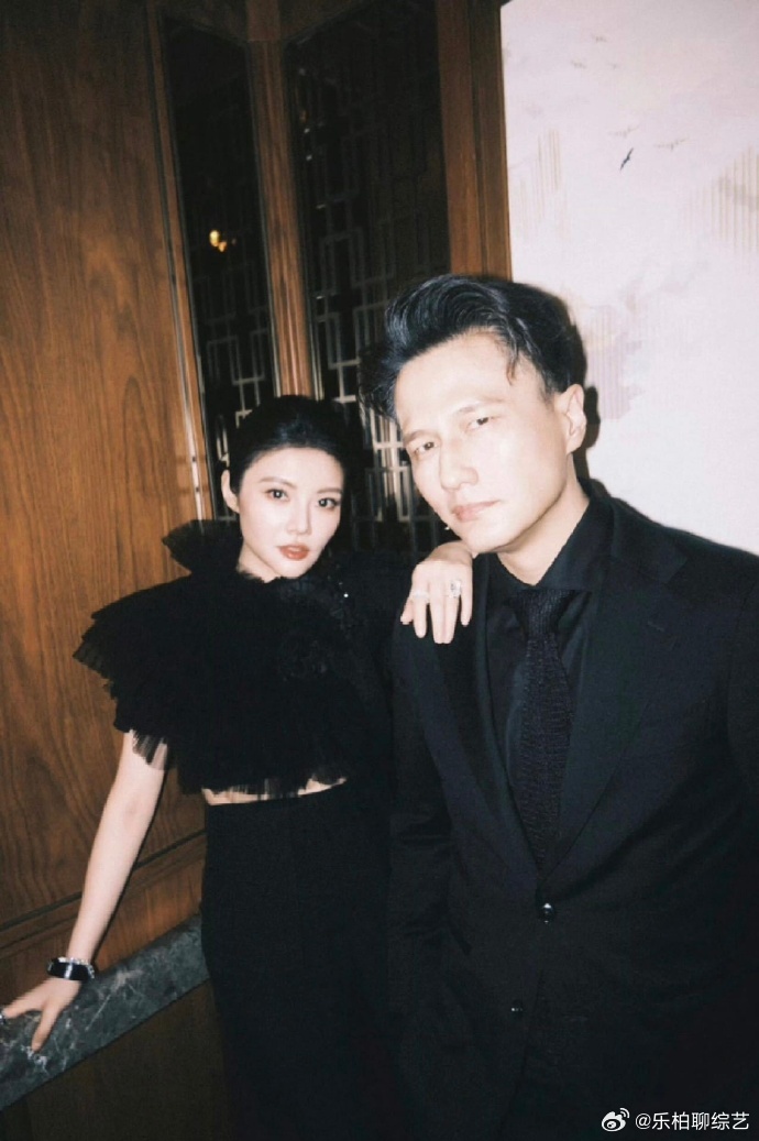 这下全国都知道徐冬冬尹子维结婚了 真正相爱的人是不会分开的呀，虽然两个人分分合合