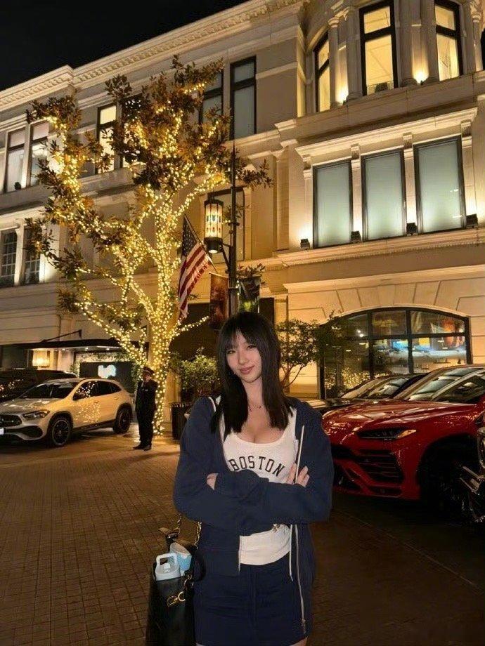 小S大女儿Elly晒生活照  身材好辣～ 