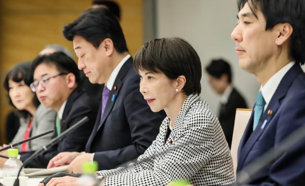 当地时间23号那天，朝鲜那边突然发话了，说日本首相高市早苗特别想跟朝鲜领导人见个