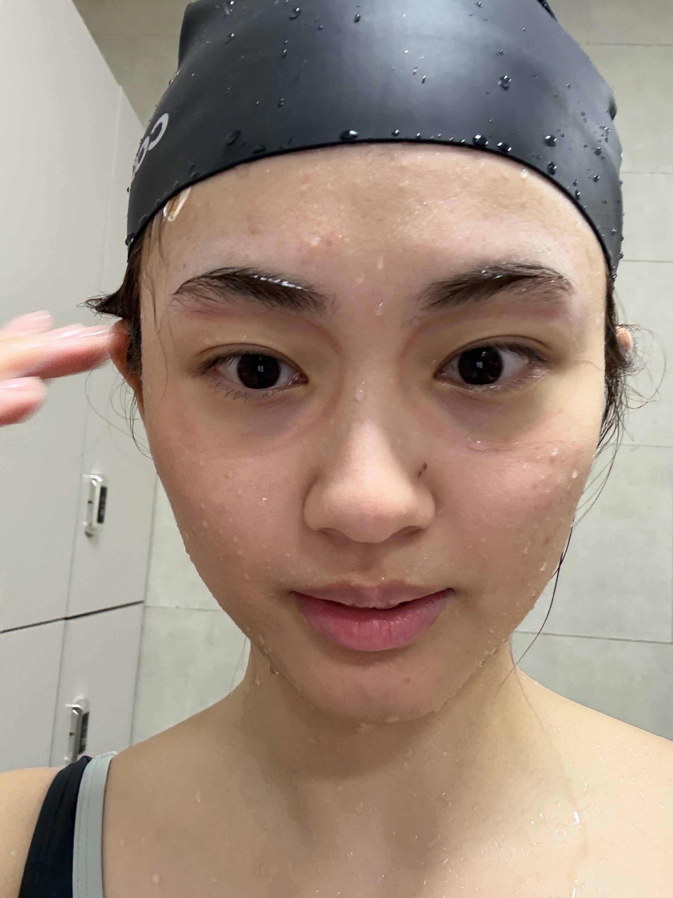 👽咪的天 暑假的泳池也太浑浊了🏊平逸近人