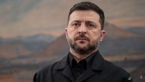 【“还有很多工作要做”：泽连斯基谈日内瓦谈判成果】

11月24日晚，泽连斯基就