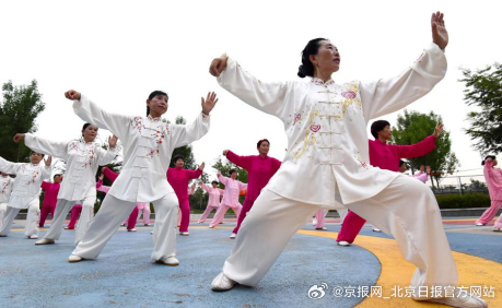 【体彩助力全民全运 群众赛事闪耀精彩】在第十五届全国运动会的赛场上，除了专业运动