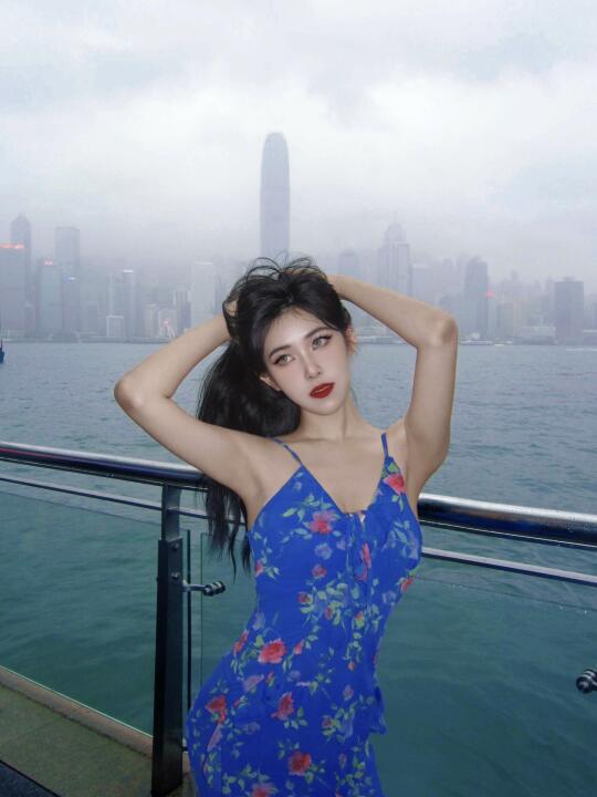 够不够港风🌹