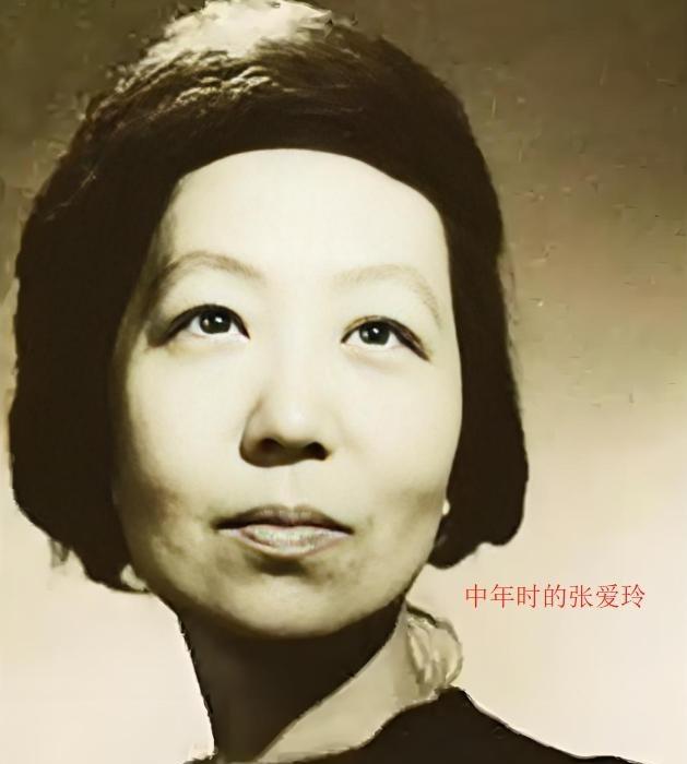 1956年，吃下堕胎药的张爱玲，在床上疼的直打滚。突然，孩子掉下来，她长舒一口气