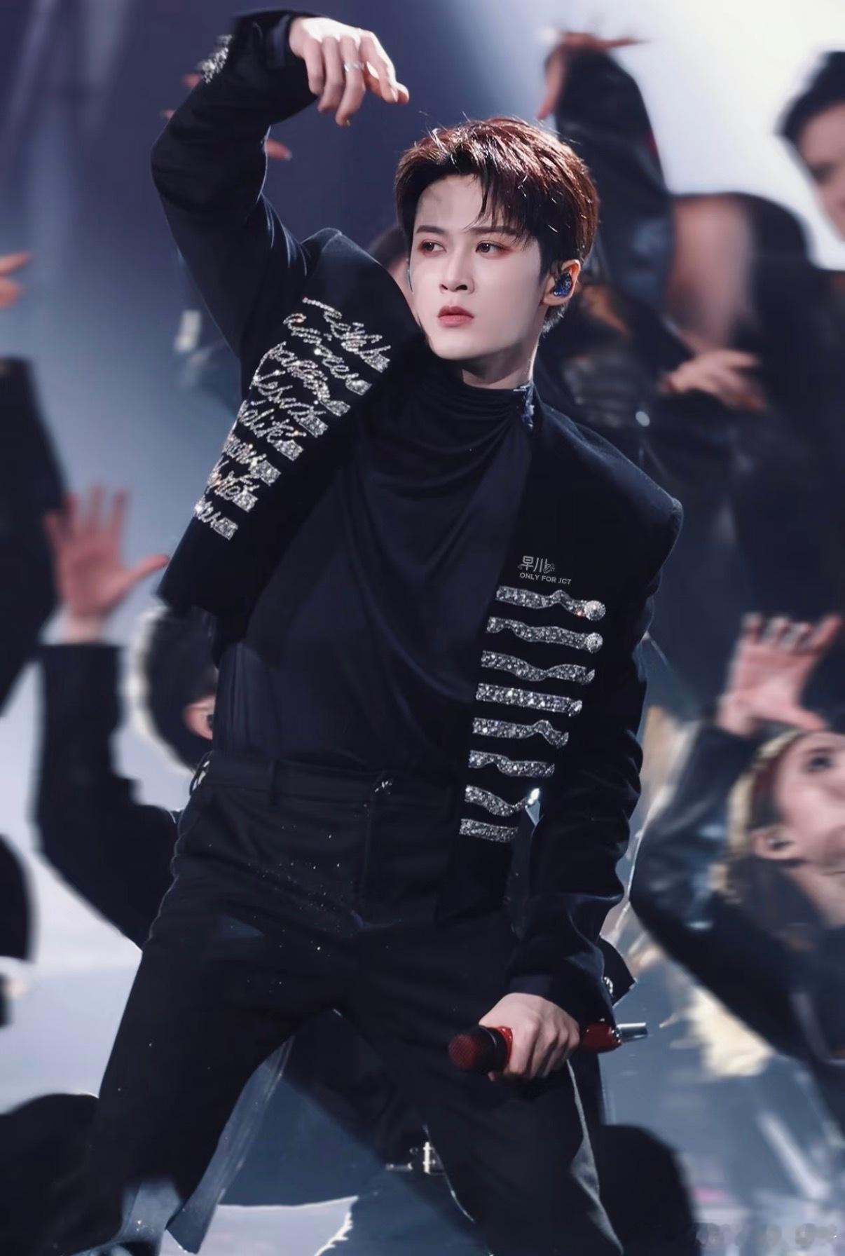 檀健次湖南跨年是唱跳舞台 湖南卫视跨年演唱会檀健次跨年舞台好期待❗彩排一丝不苟抠