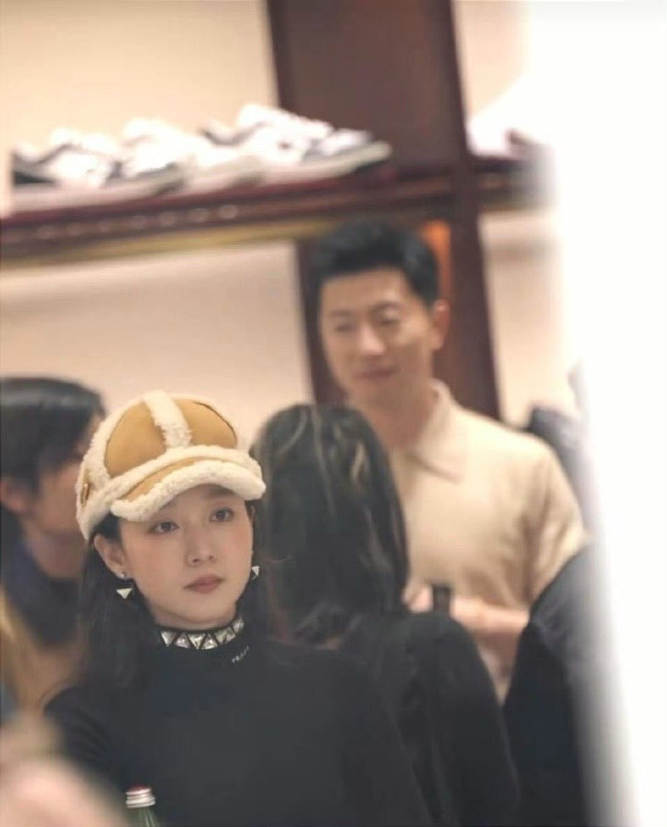 其实夏露很有那种韩国女明星的感觉，和马龙颜值好般配 