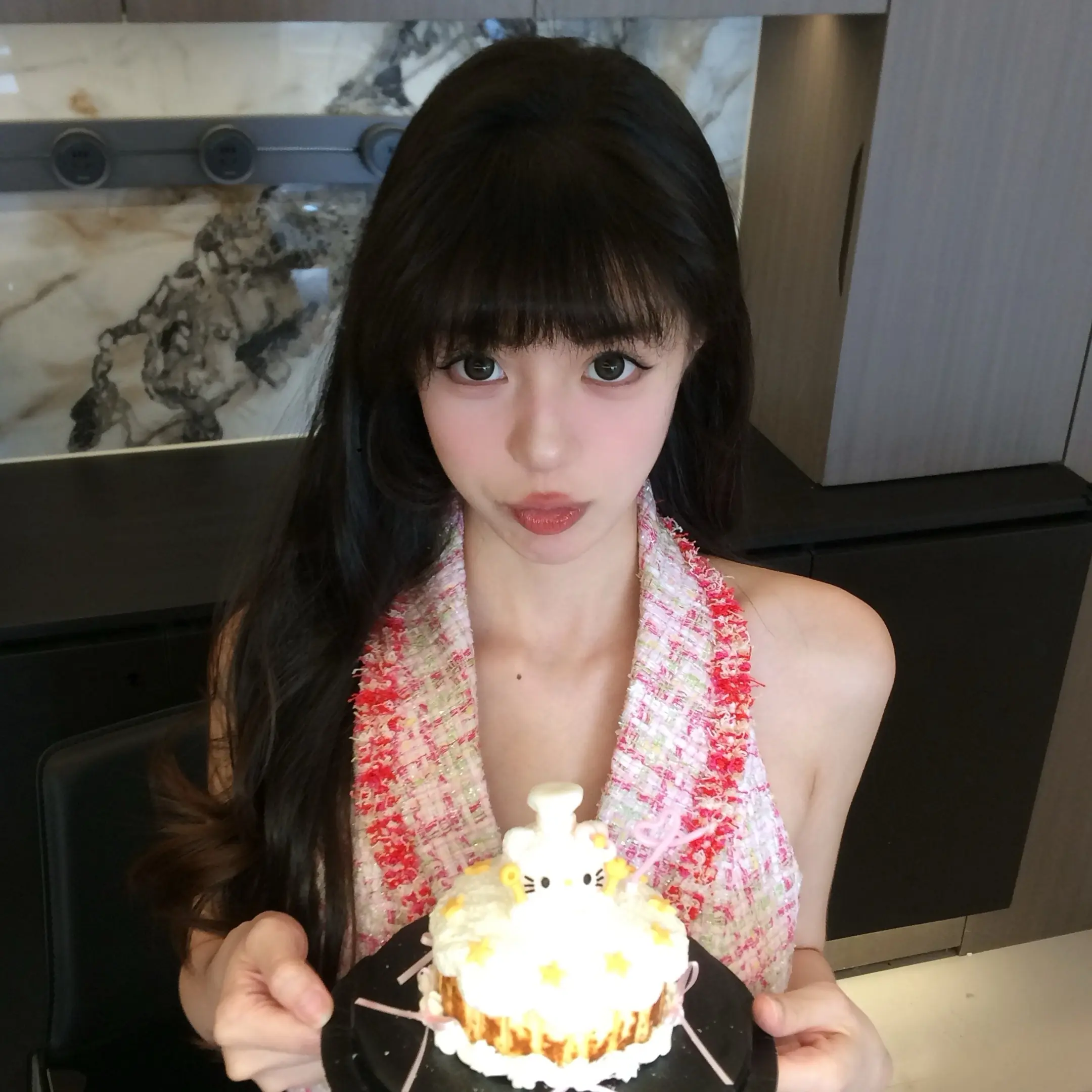 🎂 ⸝⸝⸝⸝◟̆◞̆♡