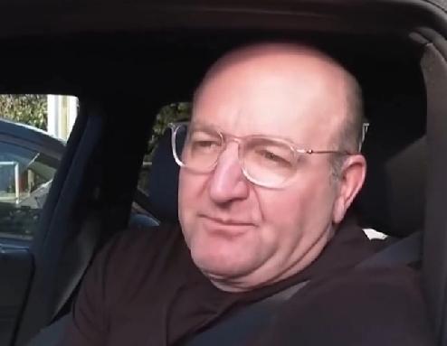 有什么不清楚的？控制石油命脉！遏制其他国家发展！美媒：对伊军事行动撕裂美国民意，