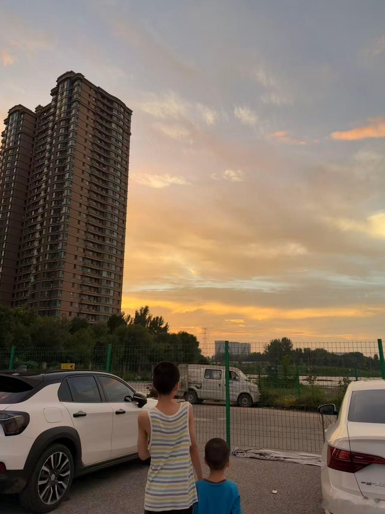有时候，治愈自己的不是时间，而是想通。 