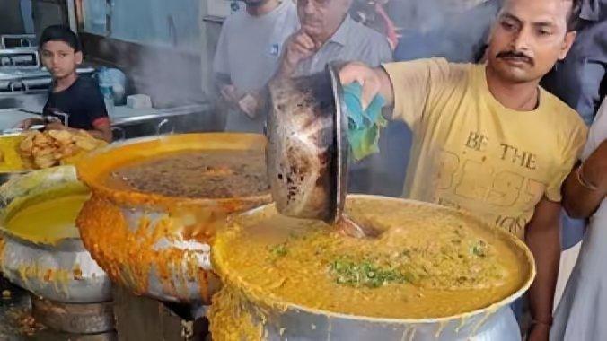 透社9月8日消息：印度正掀起一场前所未有的食品卫生安全整治行动。印度食品安全与标