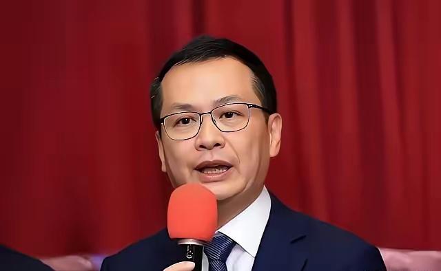 大事不妙，中国陷入印尼、日本还有菲律宾三方包围！

这仨国家最近动作凑得特别巧，