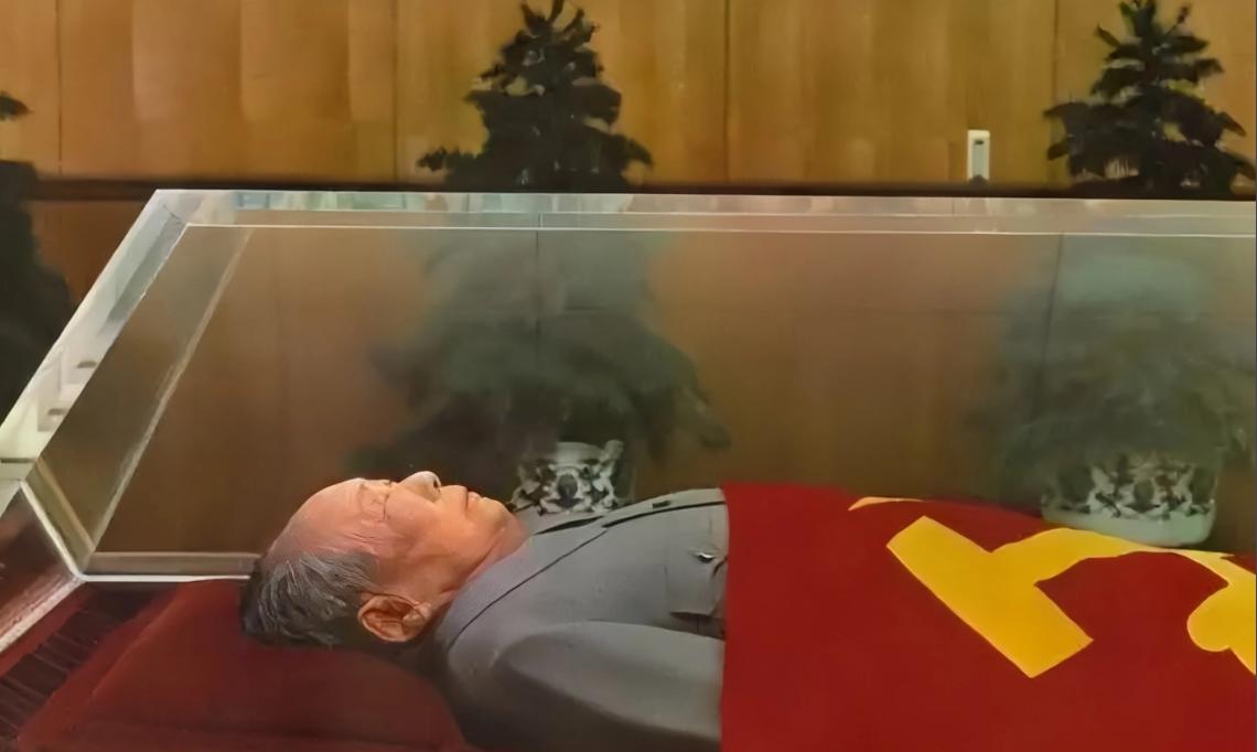 毛主席遗体防腐每年耗费巨资，永久保存的水晶棺纯度高达99.99%，价值惊人，但从