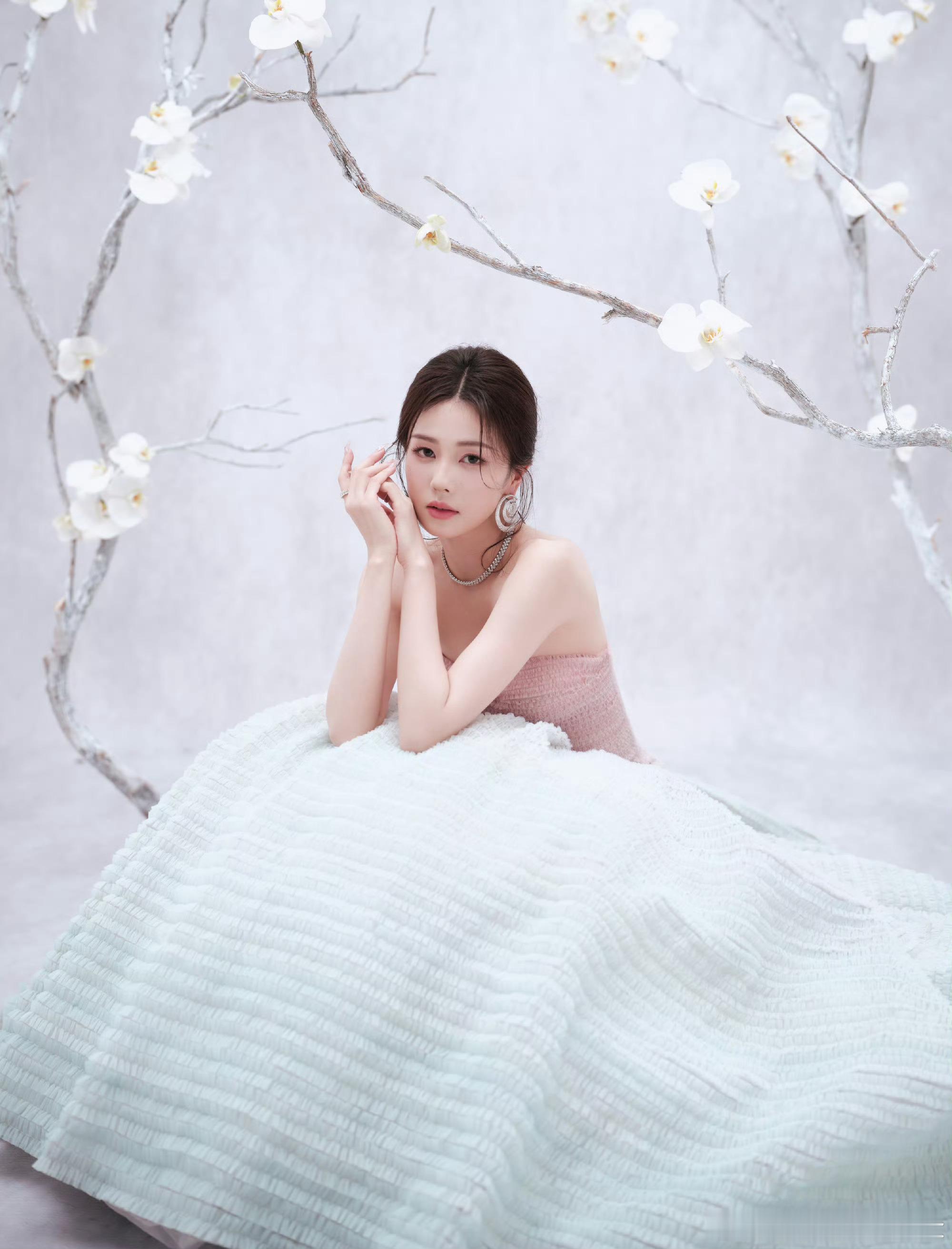 白鹿尖叫之夜浅粉薄荷绿渐变长裙，神秘又美丽[送花花] 