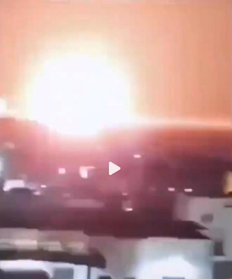 2026年3月1日这一天，中东局势彻底炸锅了！据新华社等权威媒体报道，伊朗伊斯兰