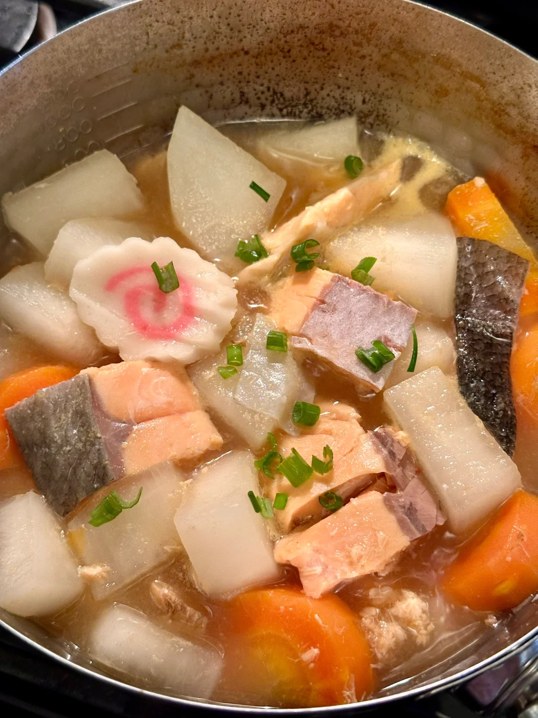 三文鱼味噌红白萝卜煮🍣好简单但好鲜美清甜