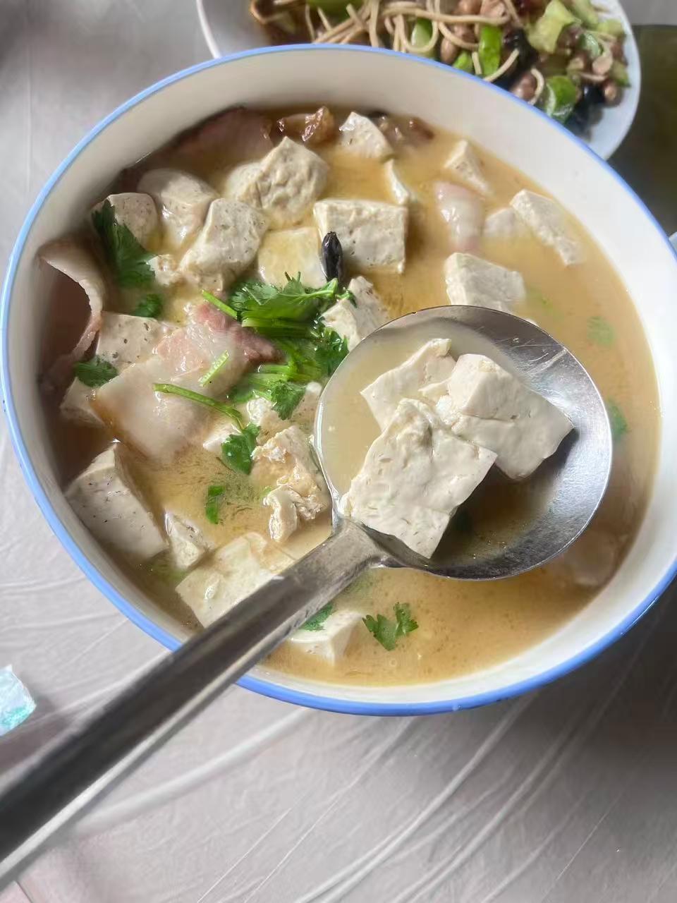 【石家庄吃货必备！平山古月豆腐】来平山县古月了，必须得吃古月豆腐！原来不知道，现