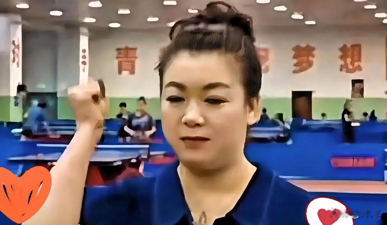 别总拿“普通公务员”来包装孙颖莎她妈!

她母亲的真实职业，才是孙颖莎身上最令人