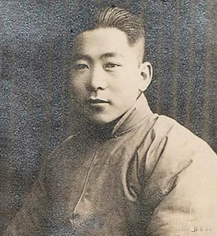 1928年，先烈陈乔年被敌人杀害后，身体上没有一块好肉，惨不忍睹。临刑前，陈乔年
