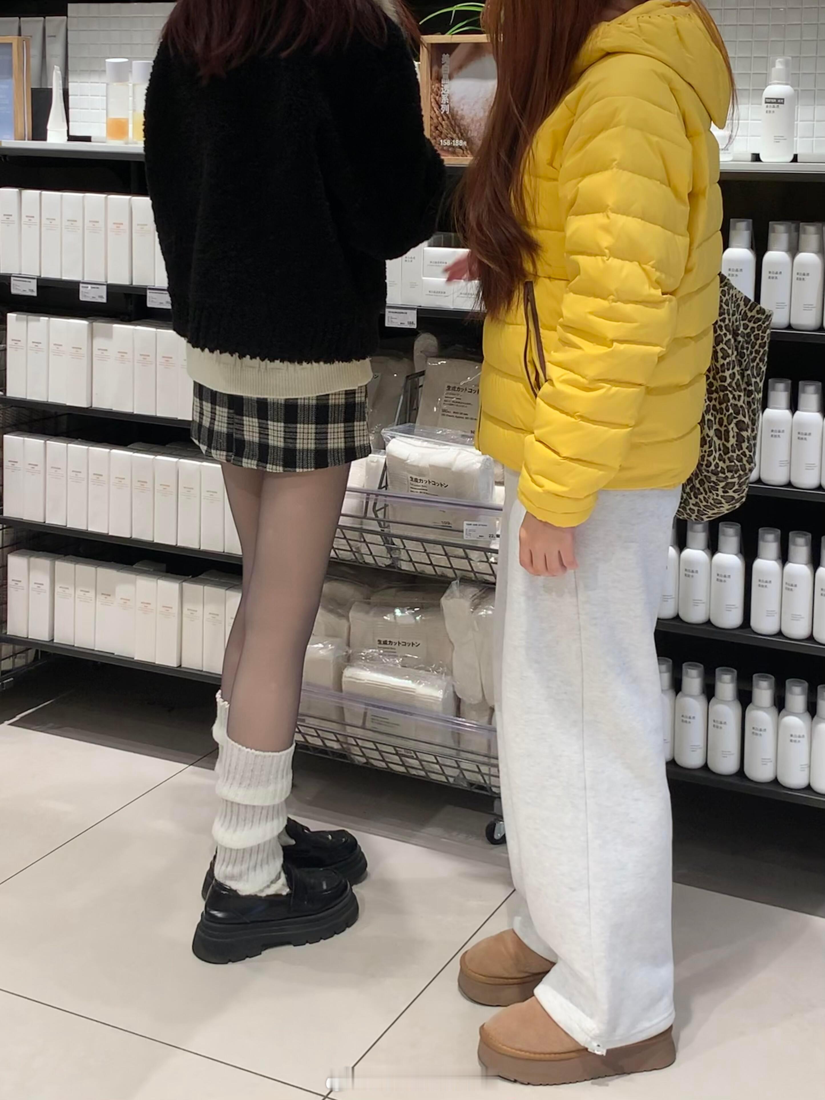 直观感受到黑透肤的杀伤力🥲…难道这就是传说中的黑透肤吗，真的好好看啊！！关键是