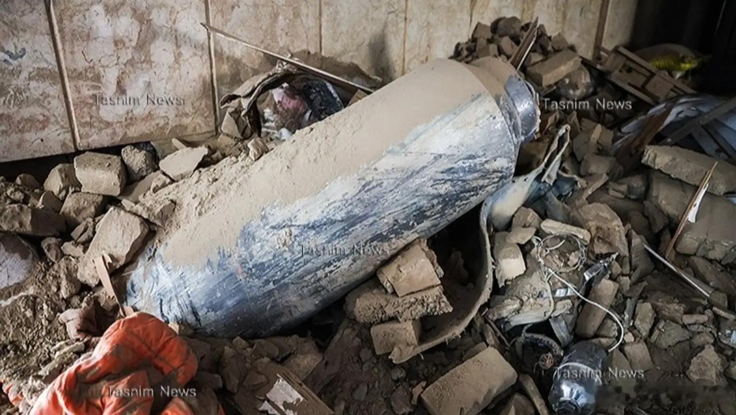 伊朗正通过“逆向工程”技术分析研究美国导弹碎片近日，伊朗武装部队一名官员表示，伊