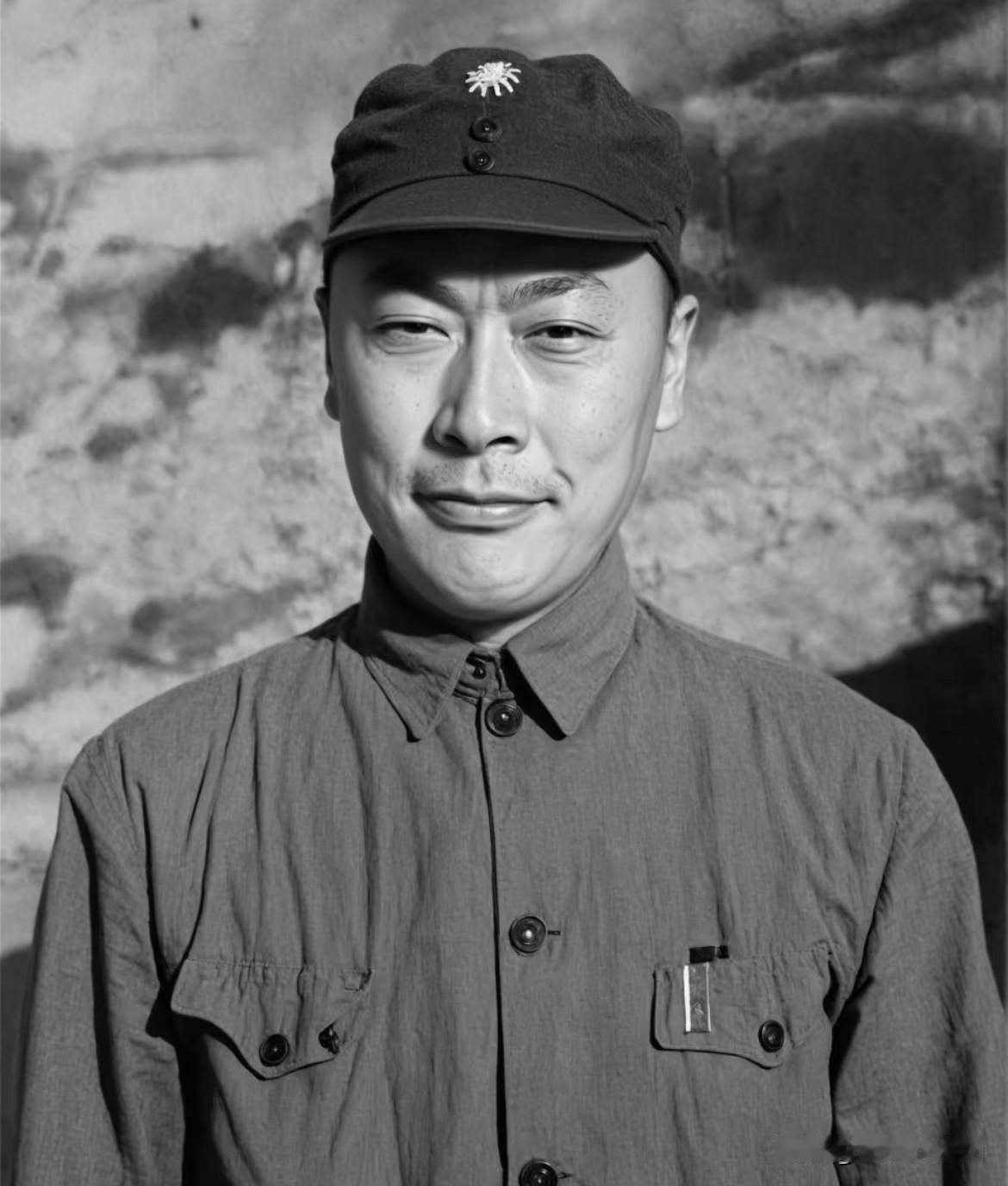1936年寒冬，陈毅在赣南山区艰难开展游击工作，彼时和上级彻底断了联系。叛徒陈海