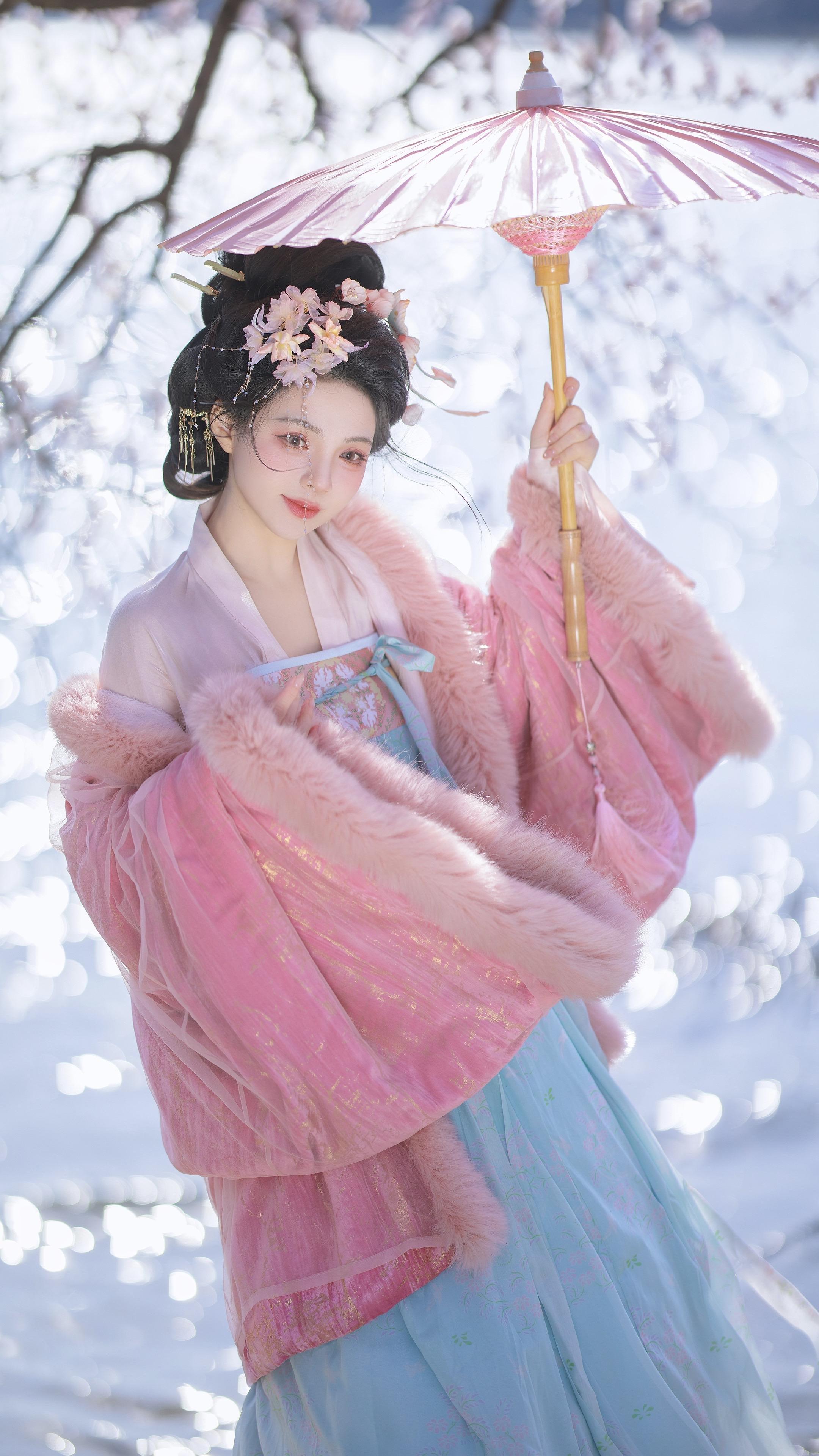 温柔的桃花。
