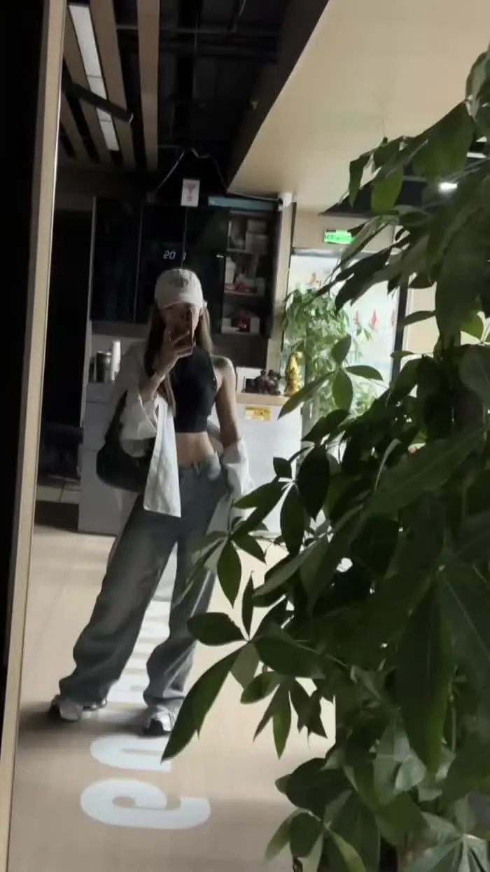 你往前走 不回头看了