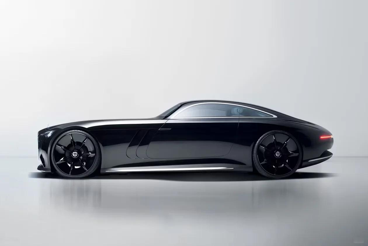 梅奔 Vision Iconic 概念车：这哪是汽车，分明是艘能跑公路的 “陆上
