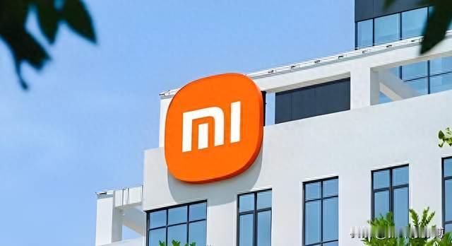小米开源大模型登顶 苹果折叠机量产遇阻 集创北方国产显示芯片突破