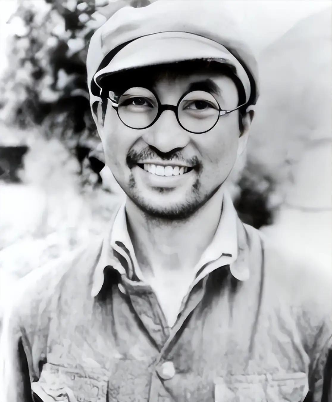 1950年秋，陈赓在越北山区指挥一场伏击战。当时，秋雨连绵。原定拂晓发起的伏击战
