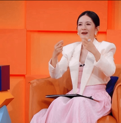 谢娜嘴上不理解脸上哭唧唧舞台上，刘斌的执念如烈火，常亮的隐忍似深海。不刻意煽情却