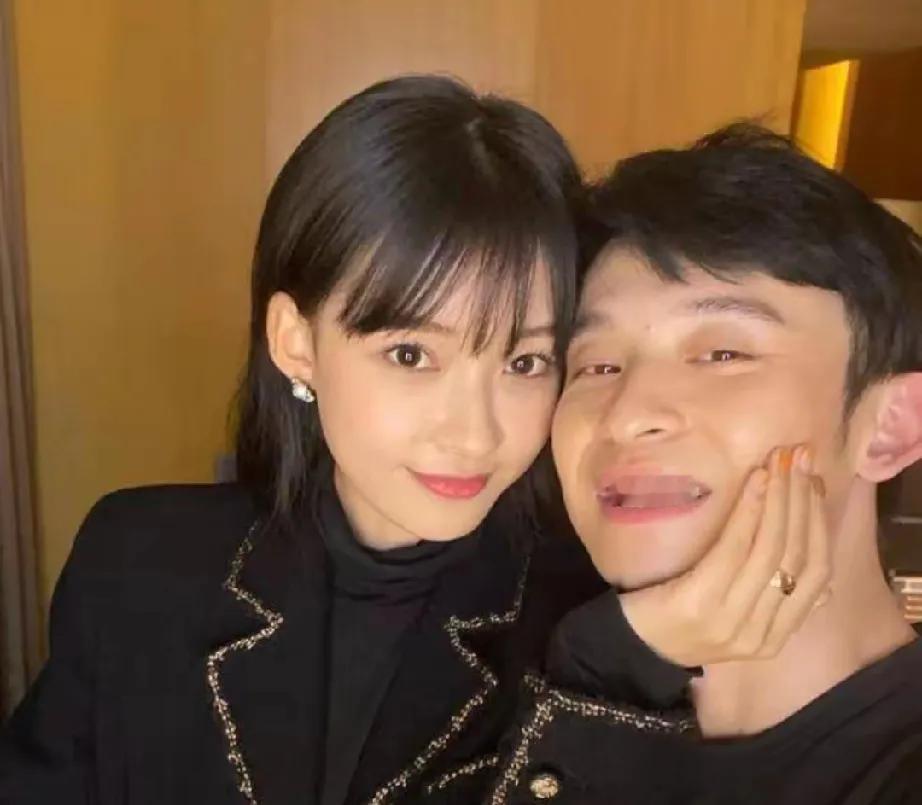 内娱离婚夫妻相处新模板来了！董子健和孙怡这对曾被看好的眷侣，2022年离婚后如今