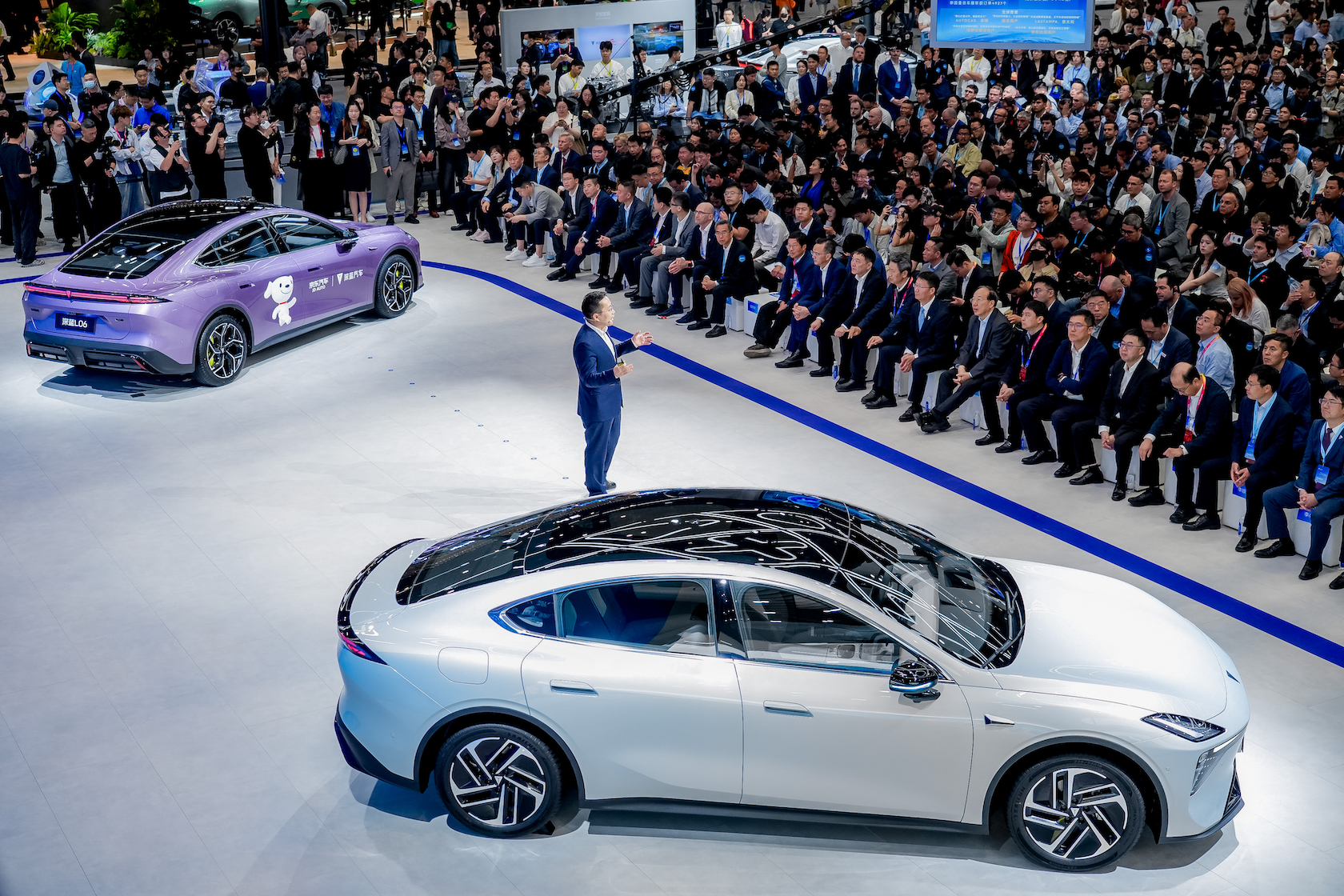 今年的北京车展上，深蓝汽车集中展示了一系列核心技术集群，让人大开眼界。原力超集电