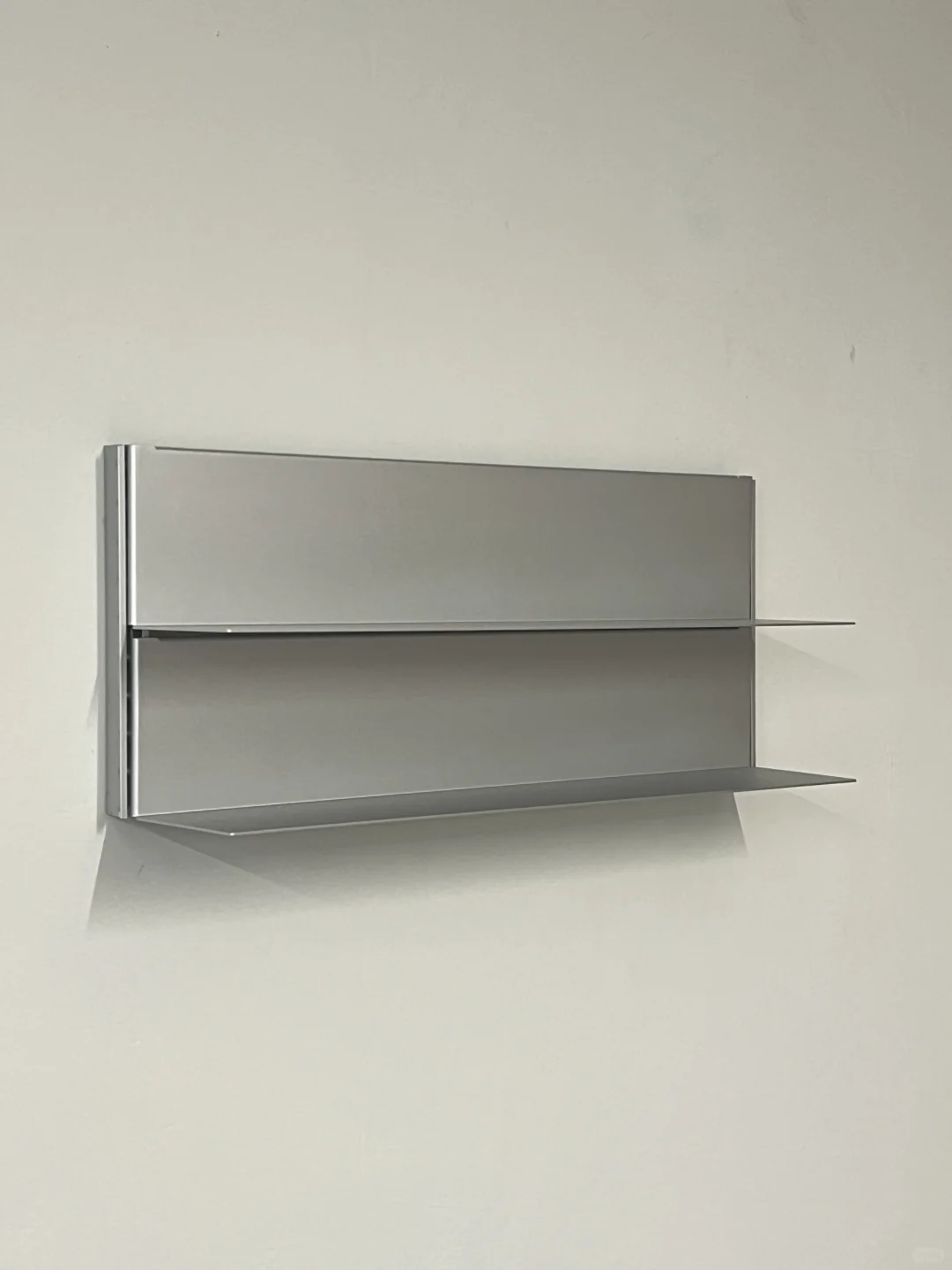 做了全铝的隐形层板小样