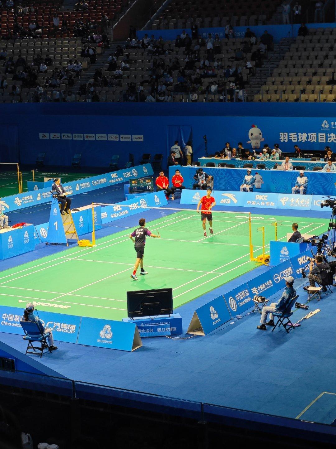 恭喜江苏队！！！男团成年 决赛 江苏队 3-2 浙江队 男单 石宇奇 16-21