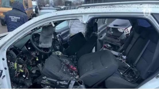 大批俄国将军身亡，普京被蒙在鼓里？俄要对付欧盟27国，形势很复杂。
 
俄军又一