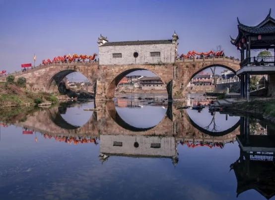 【虚伪终败于岁月，真心不败于光阴；无需多言，时间自会作答；不必试探，行动即是明证