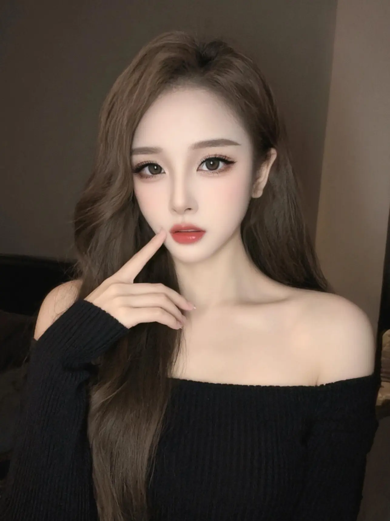 露肩吊带 纯欲yyds 温柔御姐 甜妹的尽头是御姐吗 纯欲风天花板