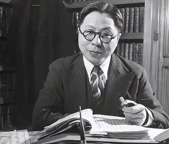 1952年，时年49岁的台湾省主席吴国桢赴蒋介石寿宴，席间食用西湖醋鱼时吃出苦味