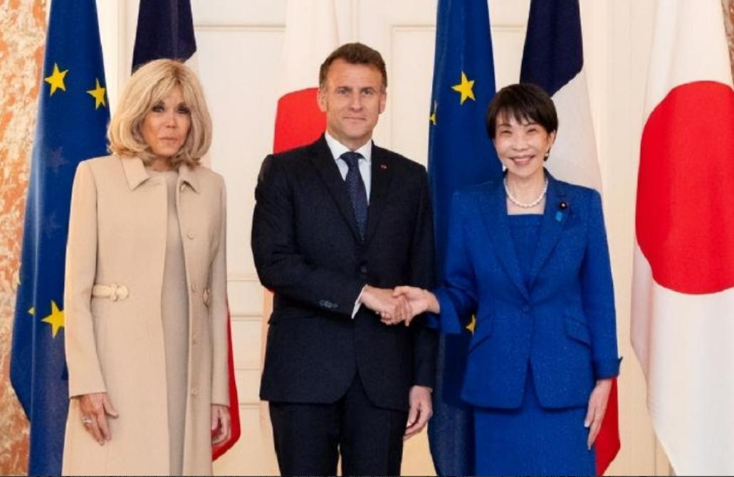 离谱！马克龙赌输了！签涉台声明讨好日本，反被中方精准拿捏，太丢人

2026年4