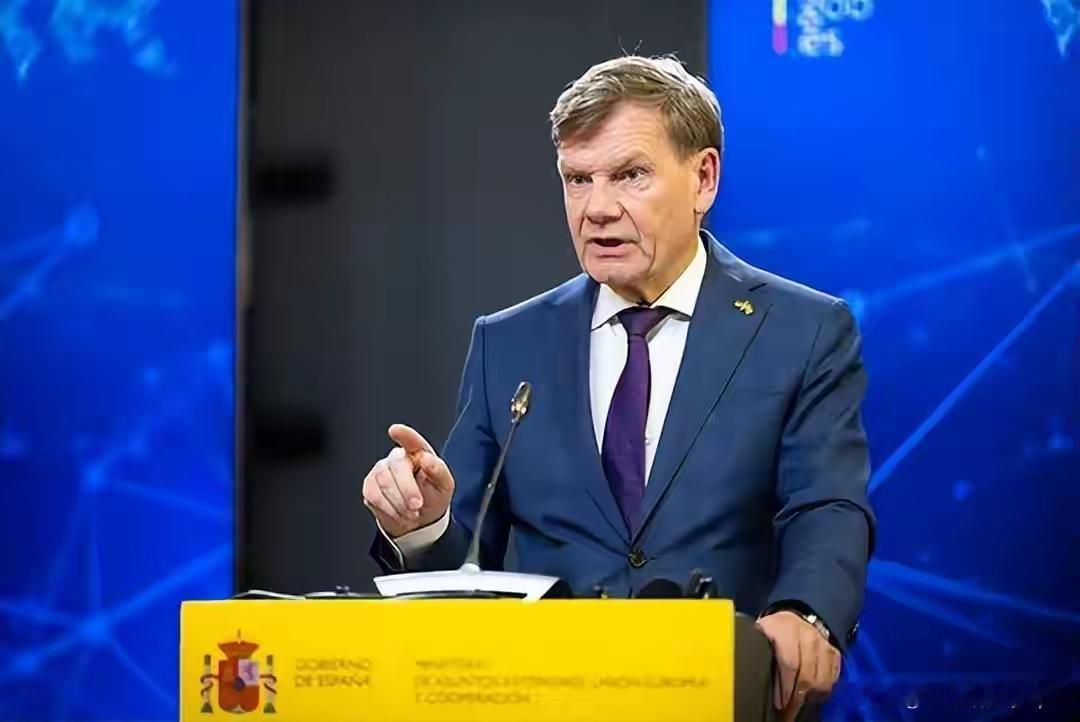 2026年1月的阿布扎比俄乌美三方会谈堪称大型尬聊现场，磨了两天嘴皮子，也就军事